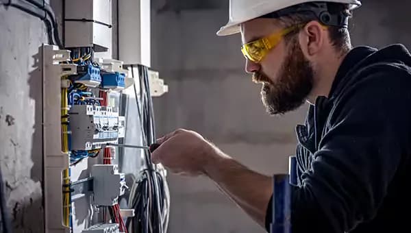 Get Matched With Top Rated Electrical Companies in United Arab Emirates